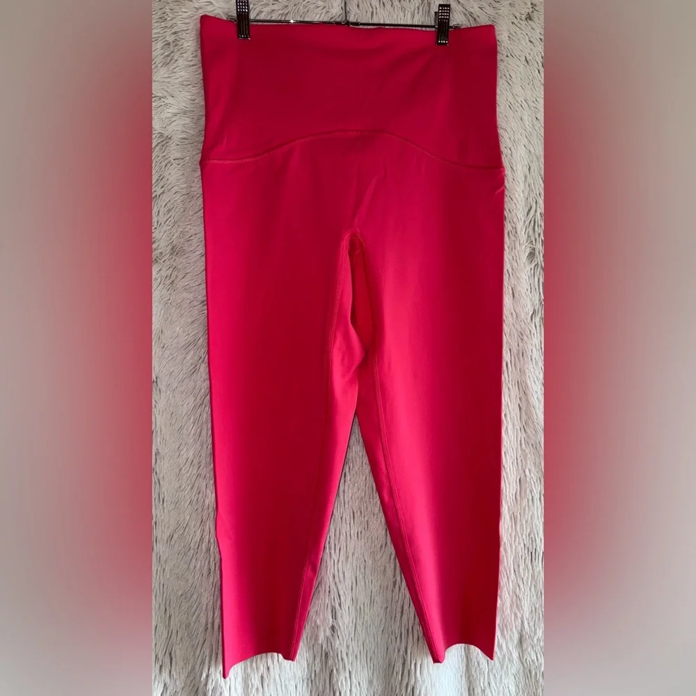 Spanx Booty Boost Leggings - Picture 1 of 5
